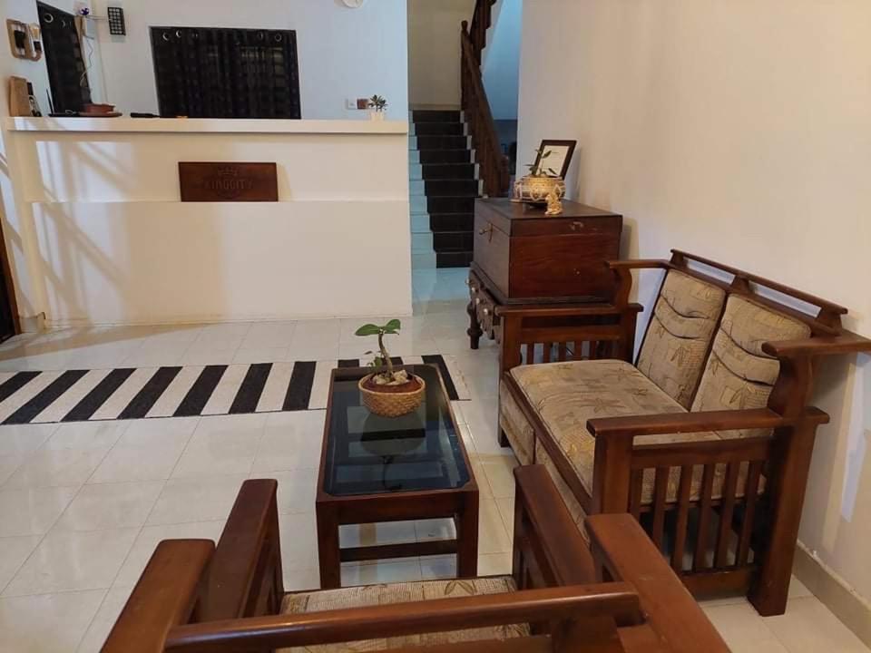 Kingcity Resort Anuradhapura Exterior photo